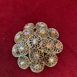 Vtg Large 3 tier Crystal Aurora Borealis Brooch.